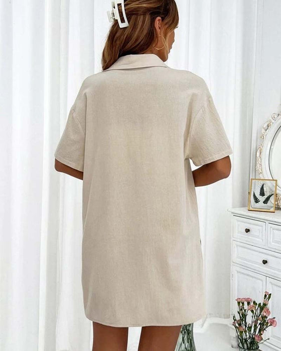 Uformelt sett med ensfarget skjorte og shorts