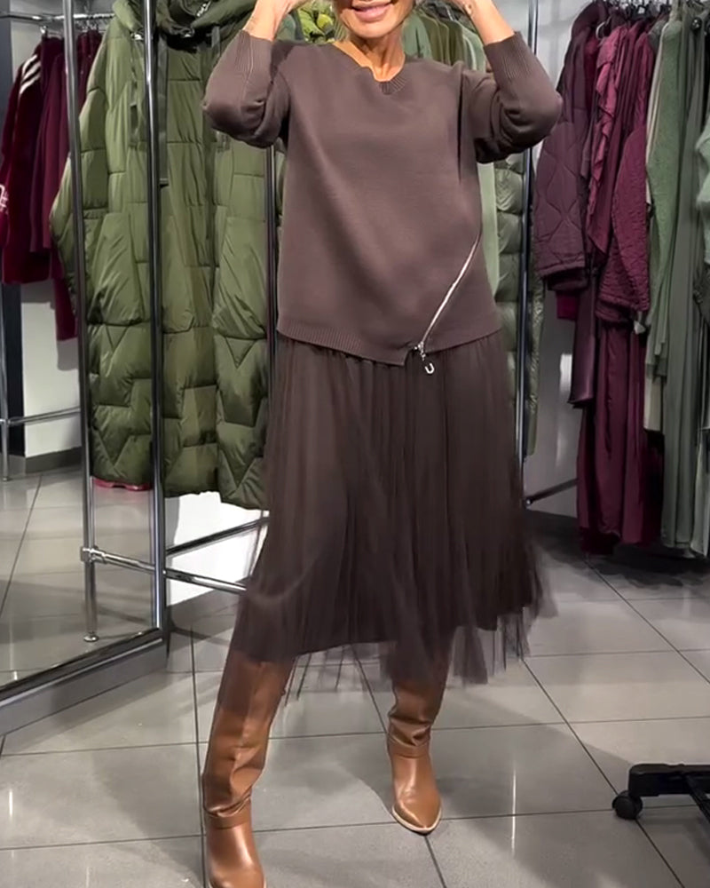 Stilig Sett Med Rundhalset Genser Og Glidelåsdetalj