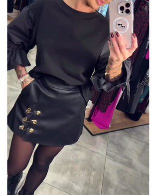 Ensfarget elegant genser med rund hals