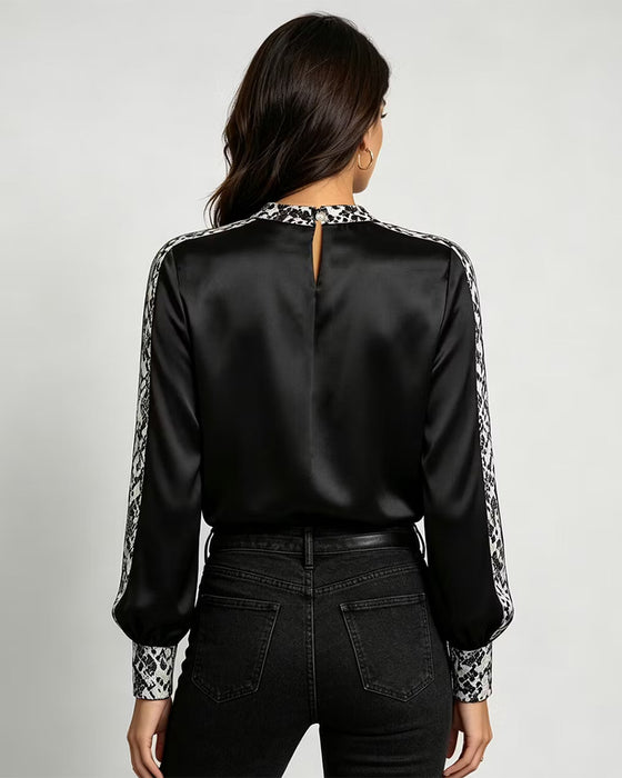 Bluse Rund Hals Slange Mønster Rynket
