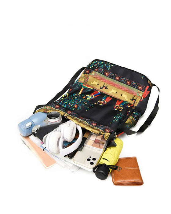 Skulderveske med snøring i etnisk stil