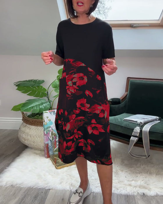 Uformell rundhalset patchworkkjole med blomstertrykk