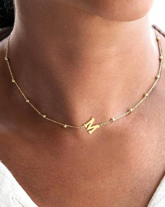 Utsøkt halskjede på 26 bokstaver