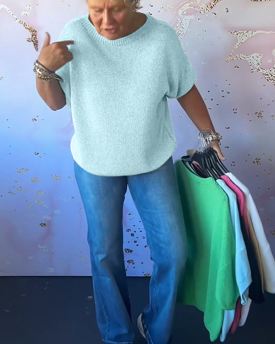 Uformell løs ensfarget genser med rund hals