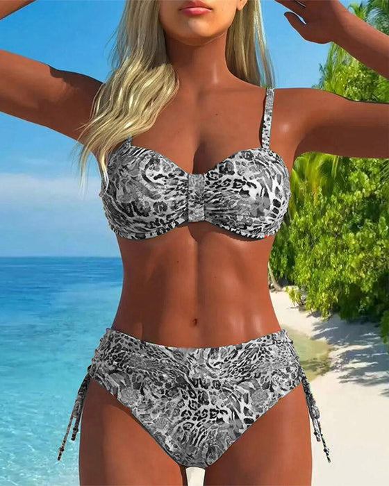 Øyenfangende Delte Badedrakt med Leopardmønster