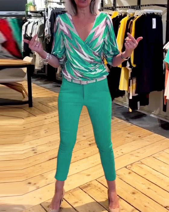 Printet avslappet topp med dyp V