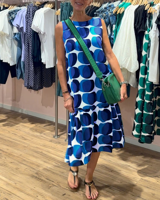 Kjole uten ermer med rund hals og trykk