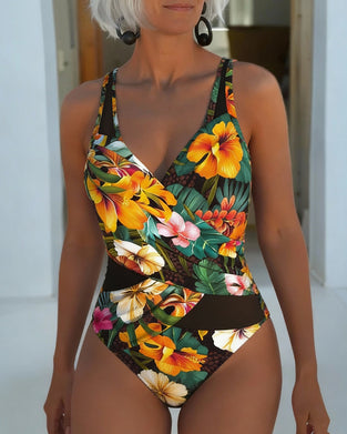 En-Delts Bikini – En Ferieinspirert Blomstret Stil