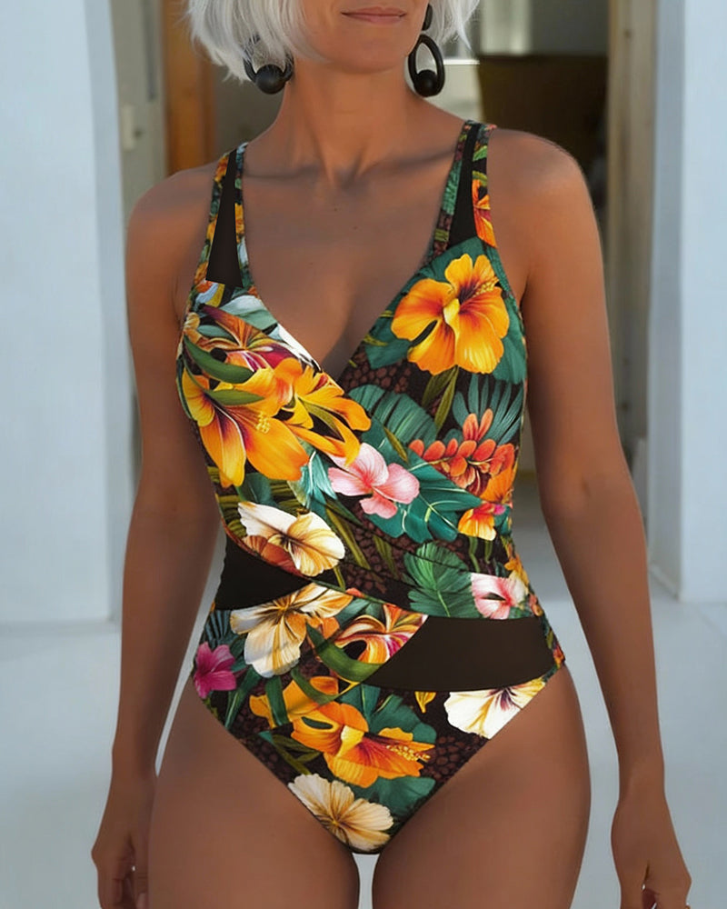En-Delts Bikini – En Ferieinspirert Blomstret Stil