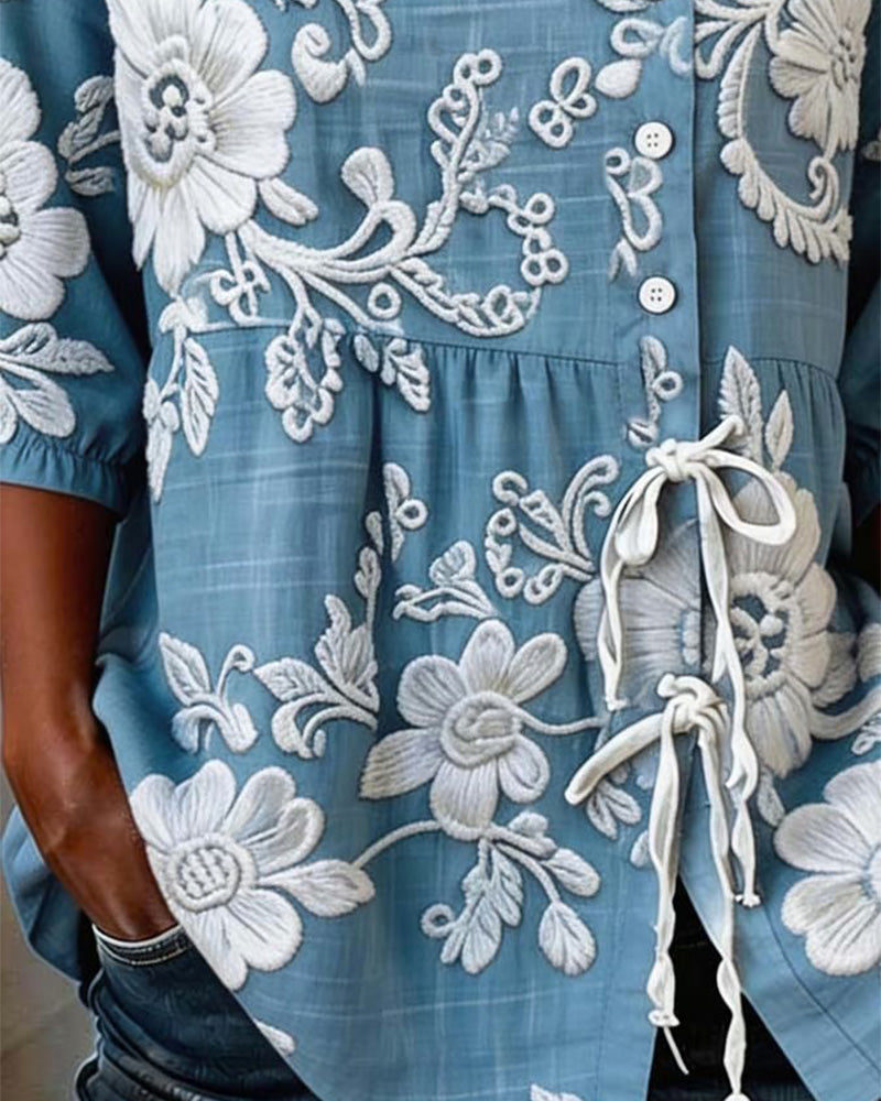 Bluse Med Blomsterprint Snøring Og Halv Knappelukking