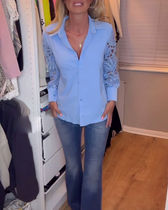 Ensfarget skjorte med blondermer