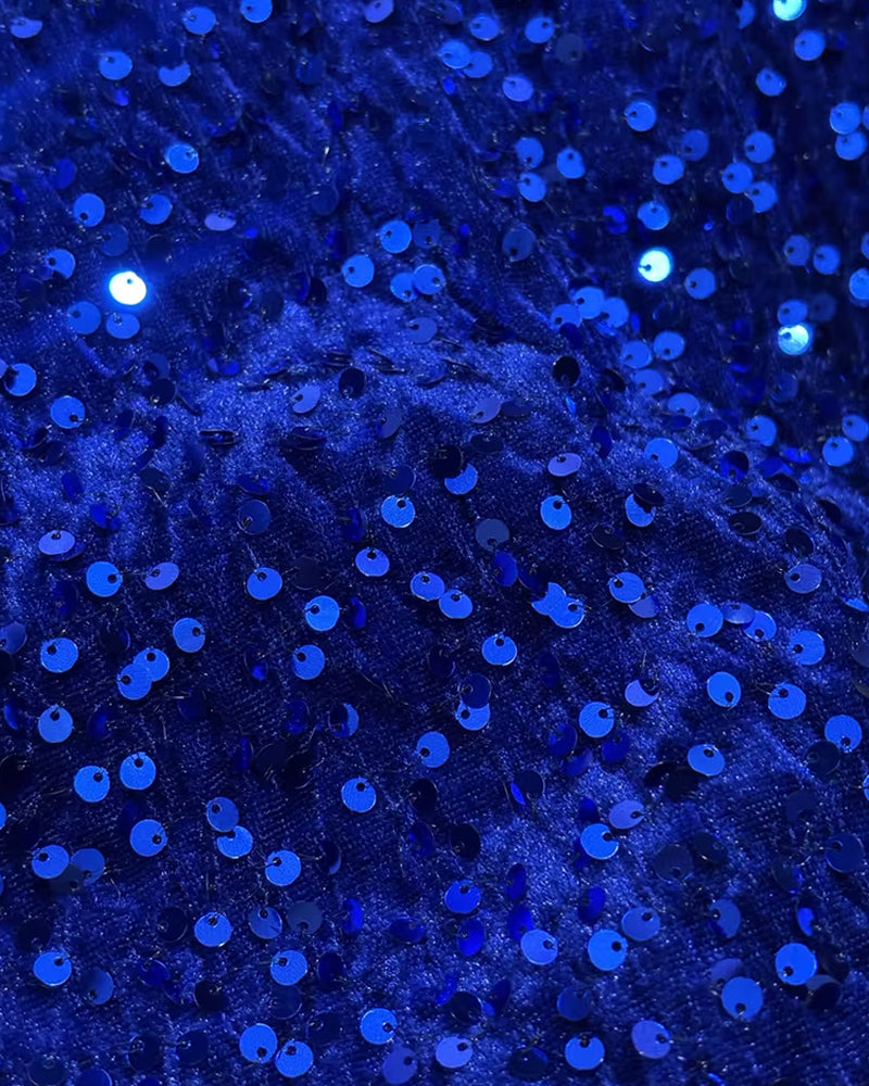 V-halset lappverkskjole i bodycon-modell