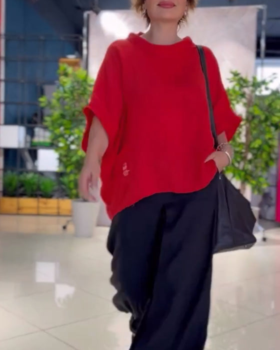 Ensfarget topp med høy hals