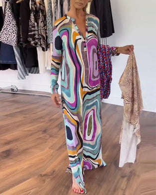 Langsøm kjole med dyp V-trykt