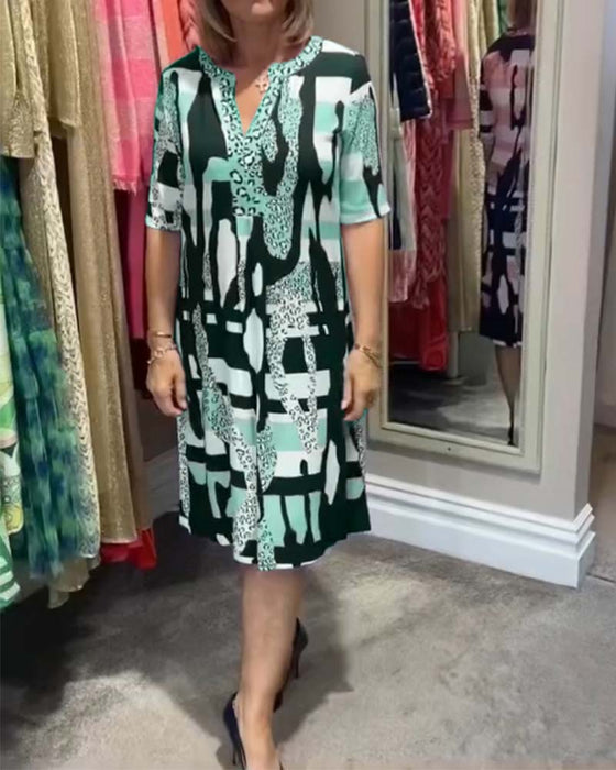 Midikjole med leopardmønster for kvinner