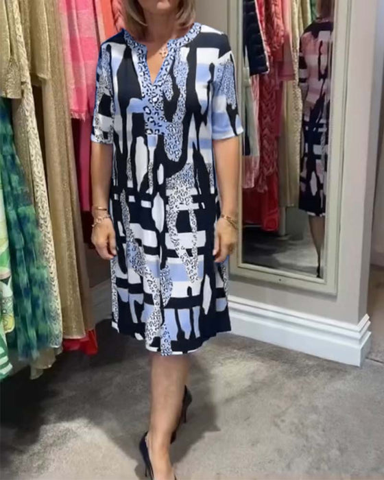 Midikjole med leopardmønster for kvinner