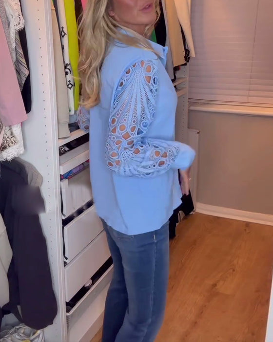 Ensfarget skjorte med blondermer