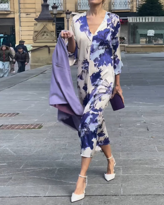 Elegant trykket V-hals kjole