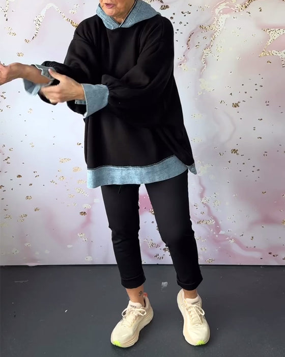 Uformell hettegenser med lanterne i kontrastfarge