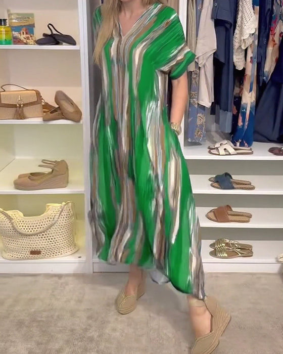 Kjole med avslappet løs v-hals