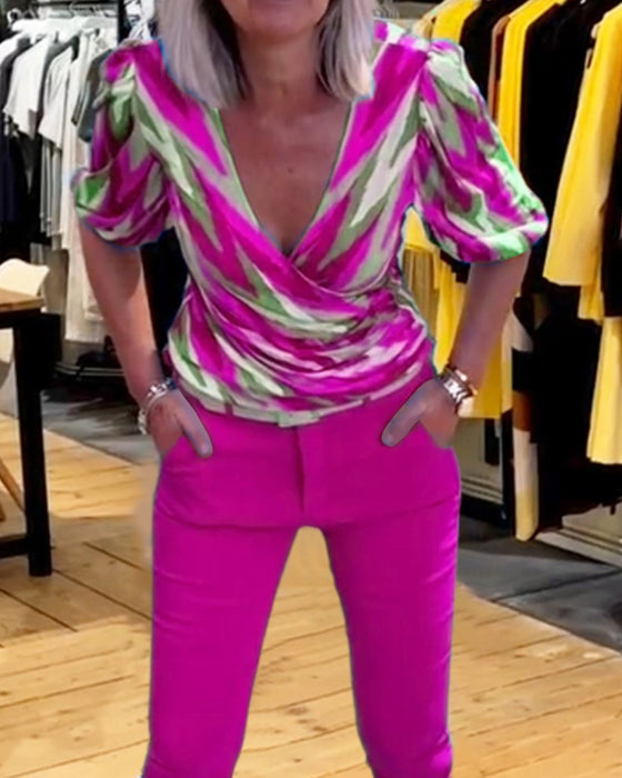 Printet avslappet topp med dyp V