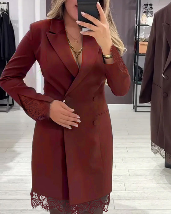 Kjole Med V-Hals Og Innslag For Arbeid