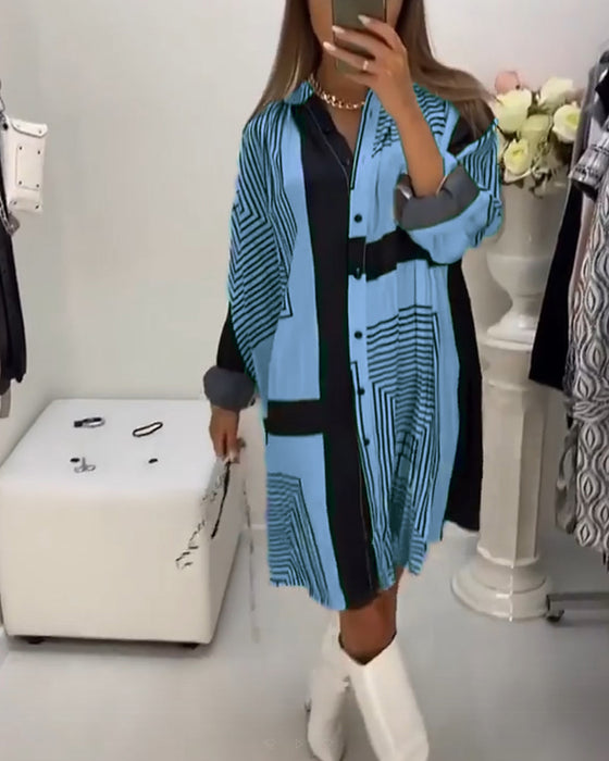 Kjole med knapper og trykk