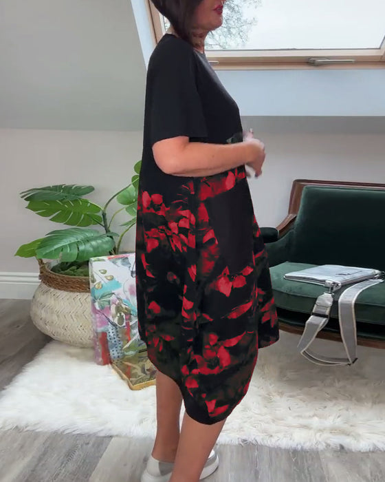 Uformell rundhalset patchworkkjole med blomstertrykk