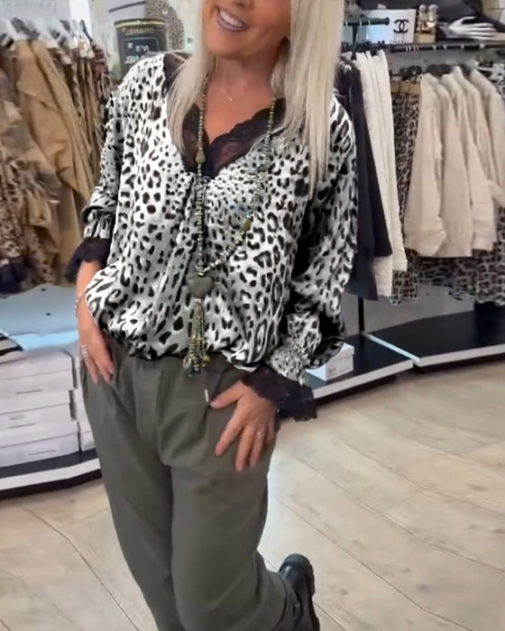 Mote leopardprint bluse med V-hals blonder med patchwork