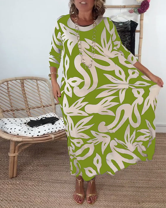 Kjole Med Rund Hals Og Lange Ermer Med Mønster