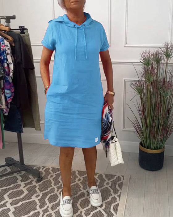 Kortermet avslappet kjole med hette