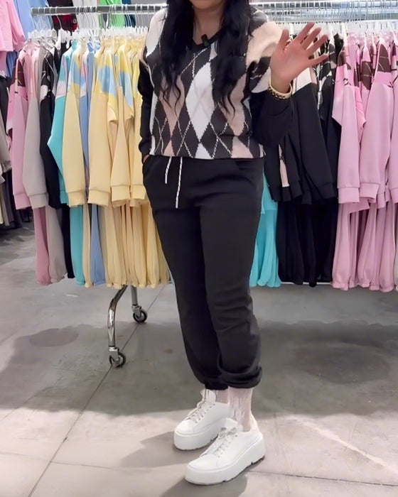 Todelt Sett Med Rombmønstret Topp Og Bukse