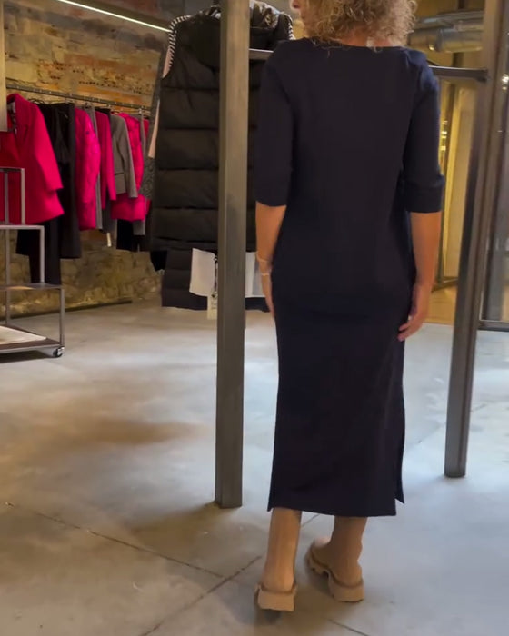 Ensfarget enkelt dressskjørt med rund hals