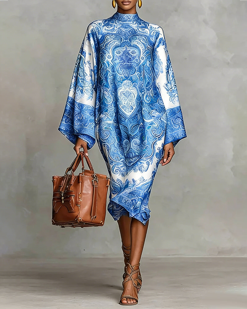 Høyhalset Kjole Med Vintagemønster