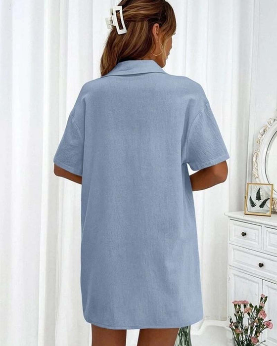 Uformelt sett med ensfarget skjorte og shorts