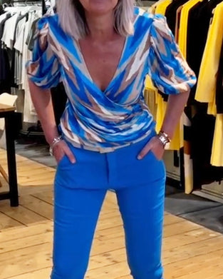 Printet avslappet topp med dyp V