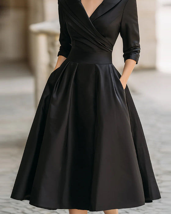 Elegant Moderne Kjole I Helfarget Farge