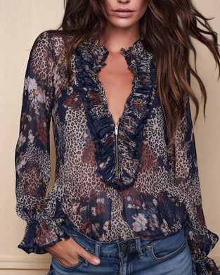 Bluse med avslappet, halv glidelås og rysjer i leopardprint