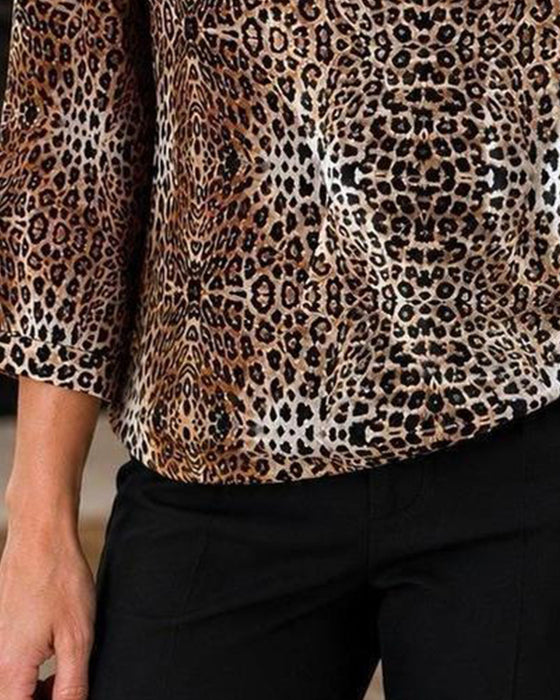 Topp V-hals Leopardtrykk Trekvart Erme