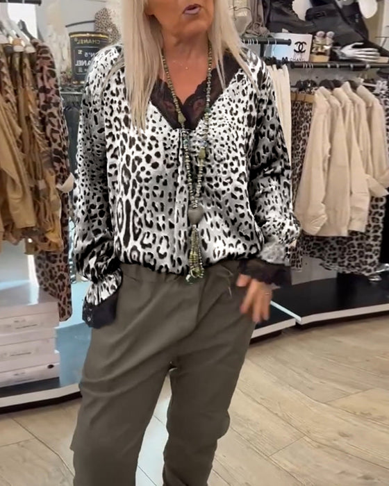 Mote leopardprint bluse med V-hals blonder med patchwork
