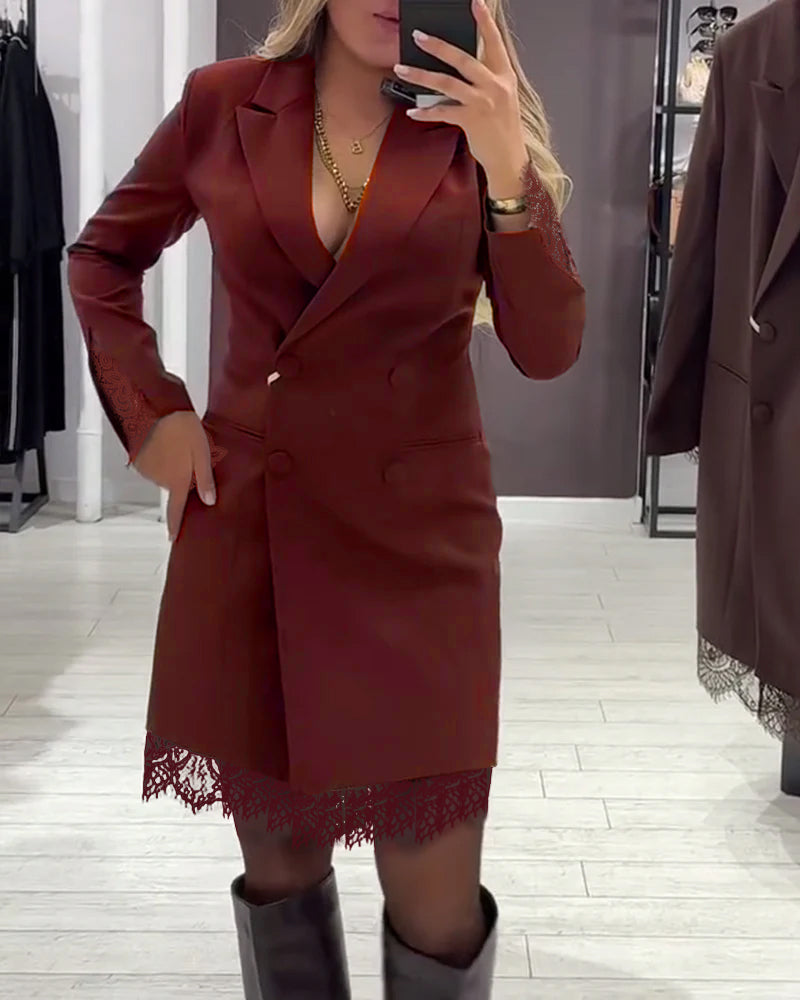 Kjole Med V-Hals Og Innslag For Arbeid