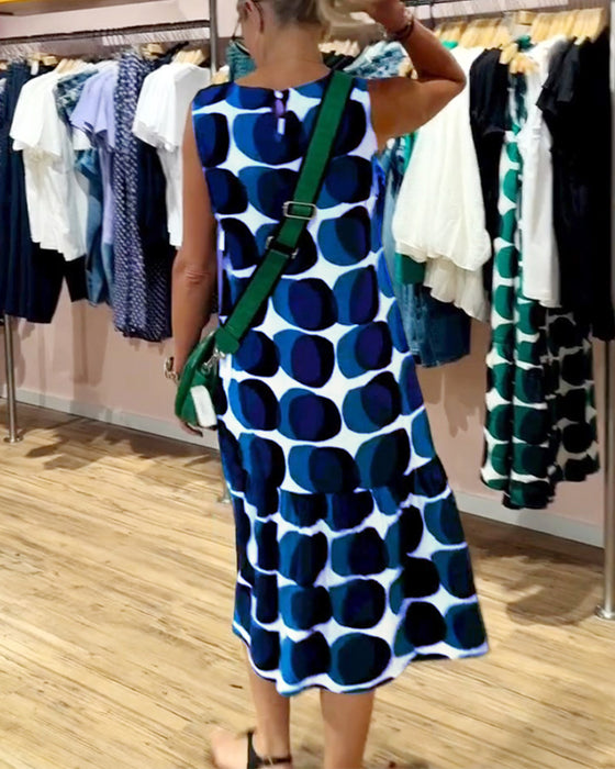 Kjole uten ermer med rund hals og trykk