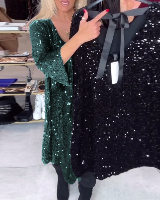 Fløyelskjole Med Pailletter Og Vid Halsutringning