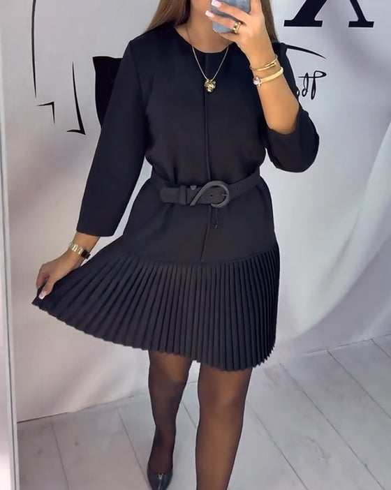 Kjole Med Trekvartsermer Og Trekkspillplissering