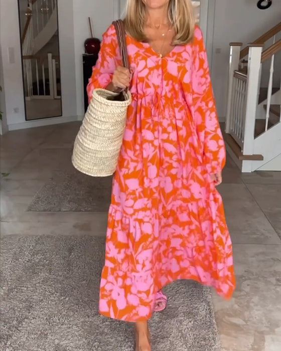 Langermet kjole med blomstertrykk