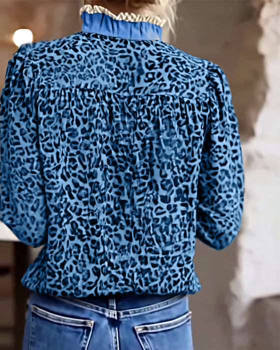 Bluse med avslappet leopardprint og lange ermer