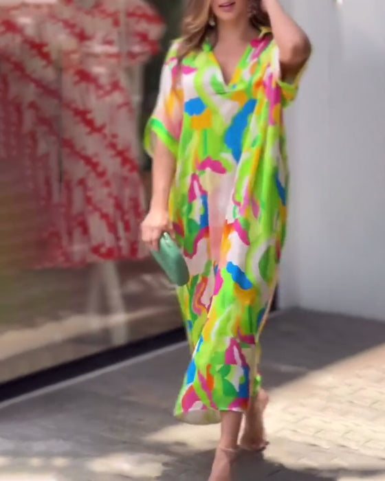 Uformell kjole med halve ermer med trykt jakkeslag