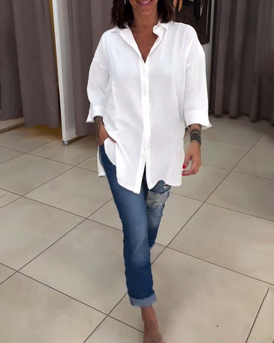 Ensfarget skjorte med knapper i jakkeslag