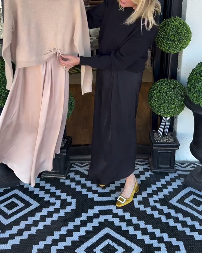 Helfarget Sett Med Plissert Og Allsidig