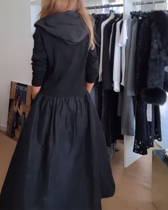 Kjole med glidelås og hette, lappeteppelomme